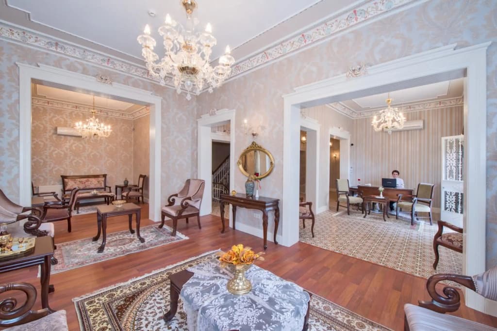 Enderun Hotel