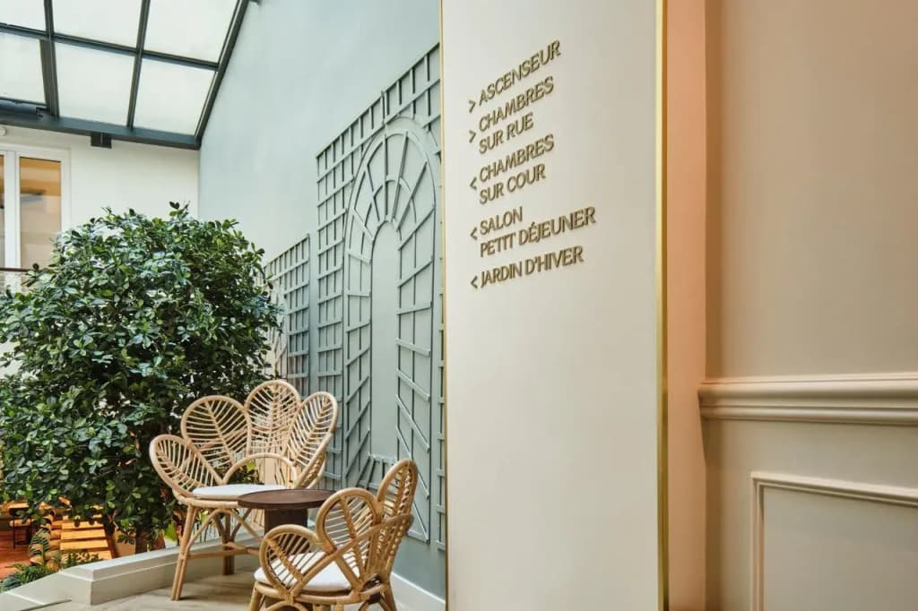 Posy Hotel by Happyculture