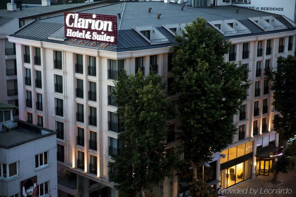 Grand Aras Hotel & Suites