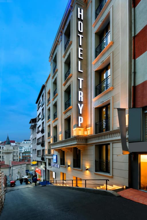 Tryp Bosphorus Taksim Hotel