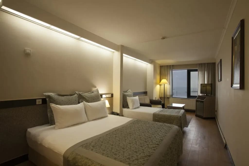 Kad Kv Y R Ht M Hotel