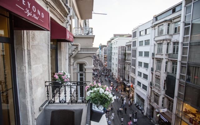 Bonne Sante Hotel