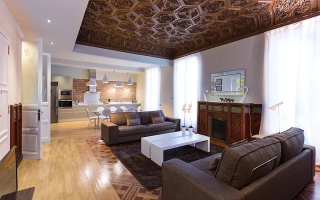 Caspe - Espectacular piso modernista 10 personas