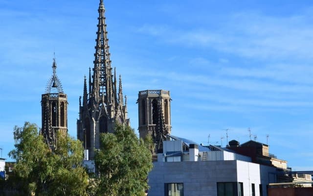 Aspasios Catedral Apartments
