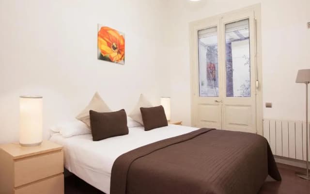 Rent Top Apartments near Plaza de Catalunya