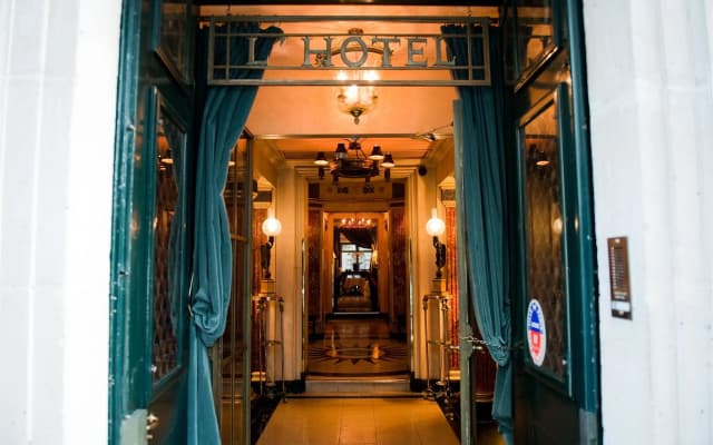 L'Hotel