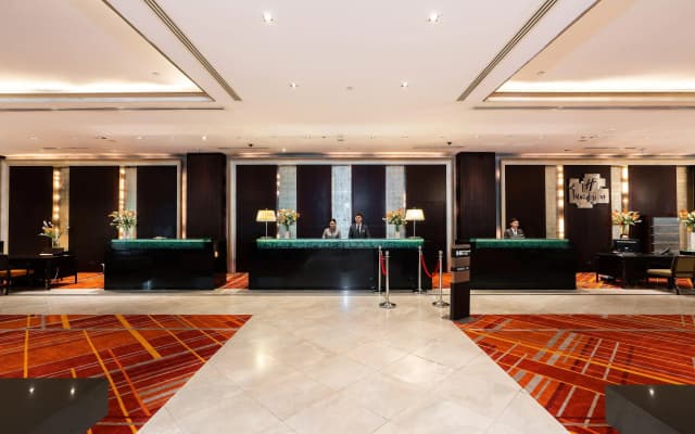 Holiday Inn Bangkok Silom by IHG