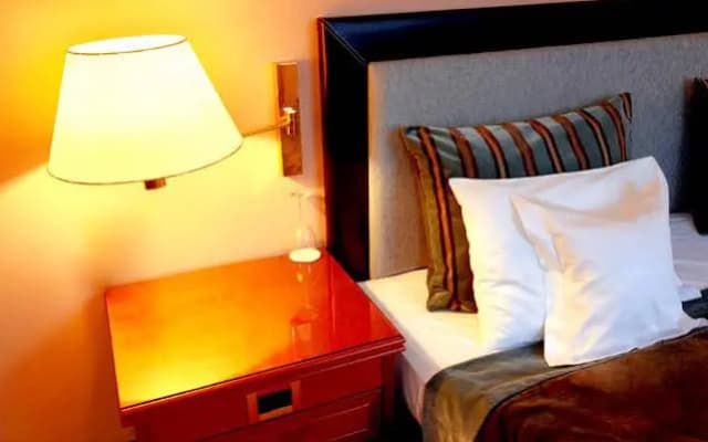 Fondary - 3769 - Paris - HLD 46039