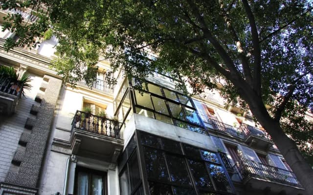 Aspasios Urquinaona Apartments