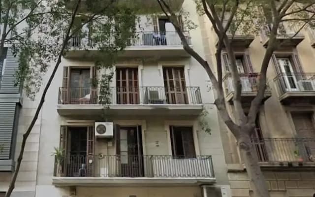 Basic Interior Apartment Sagrada Familia