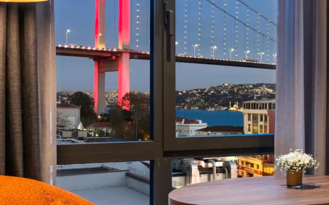 Crowne Plaza Istanbul Ortakoy Bosphorus by IHG