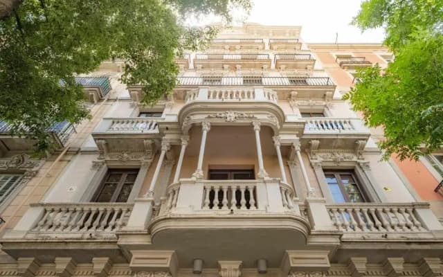 Aspasios Market Balconies