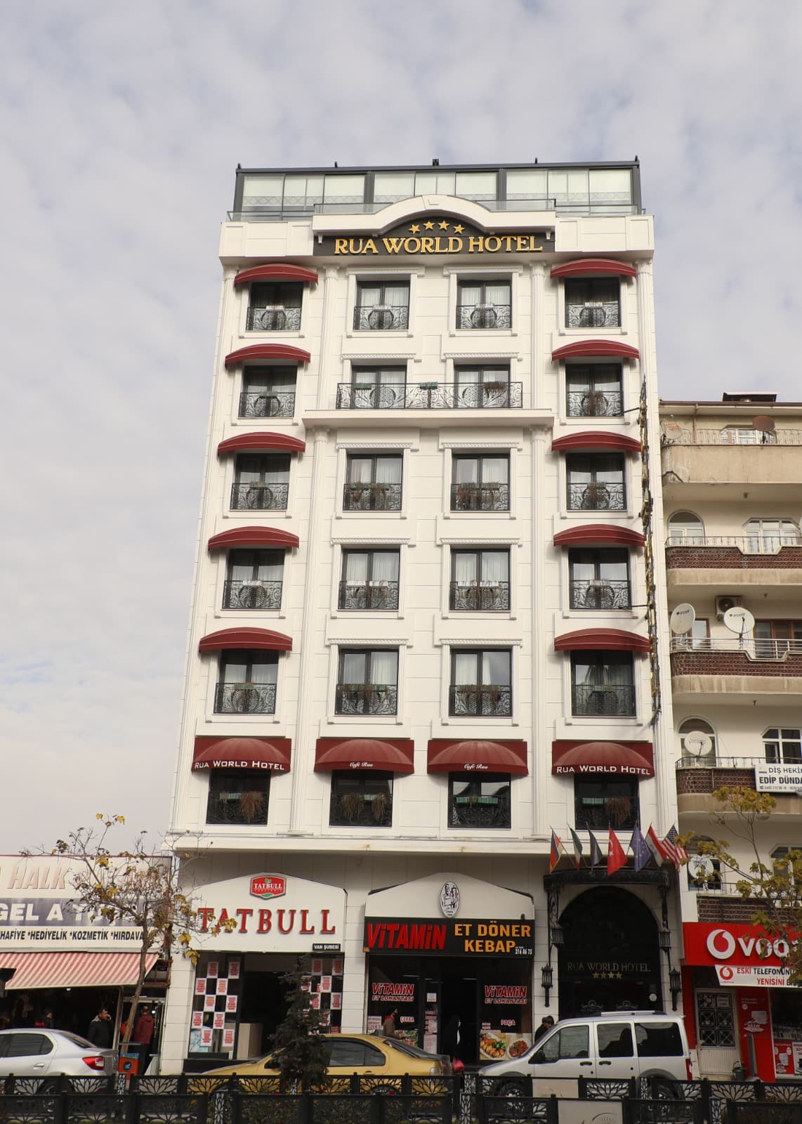 Rua World Hotel