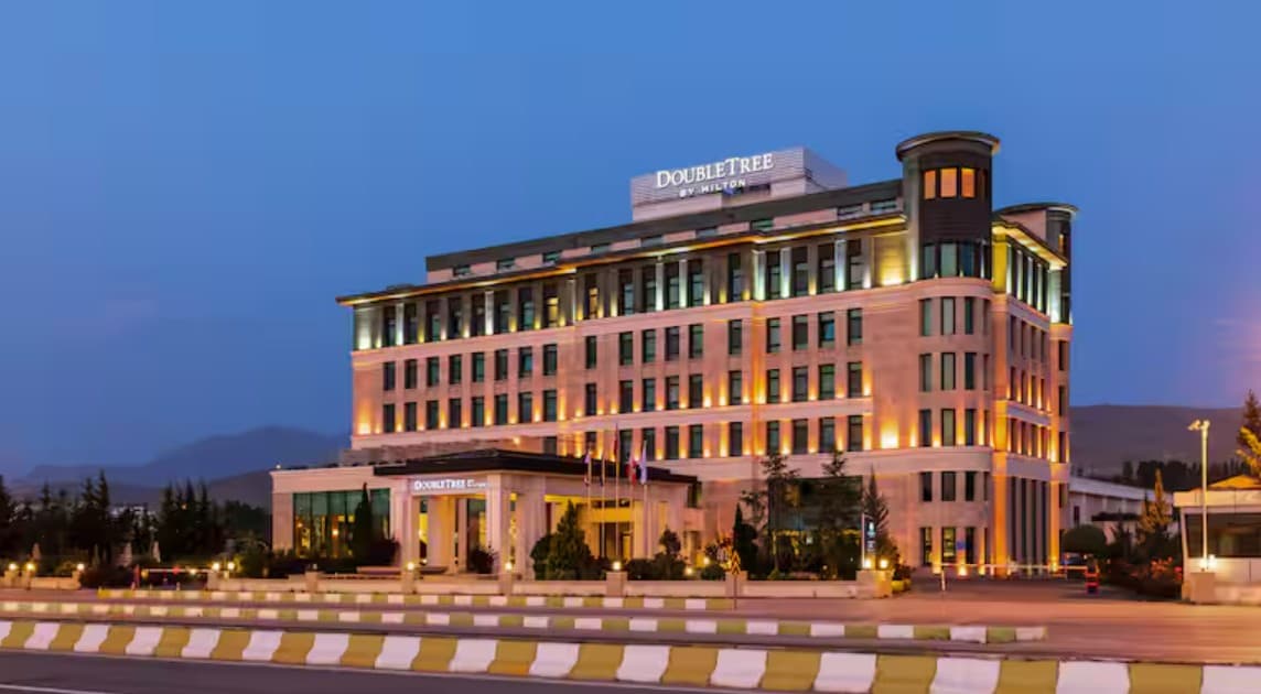 DoubleTree by Hilton Hotel Van