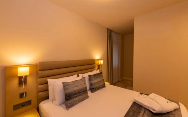 Ramada by Wyndham Istanbul Pera